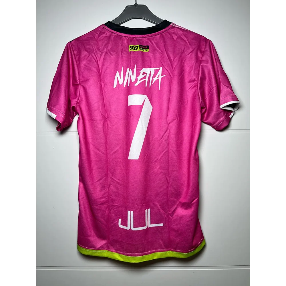 T-shirt size mm9